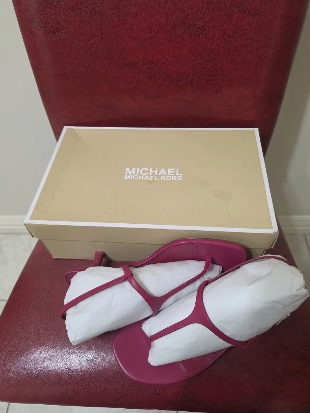 Michael Kors Fuchsia Pink T-Strap Sandals with Gold Hardware